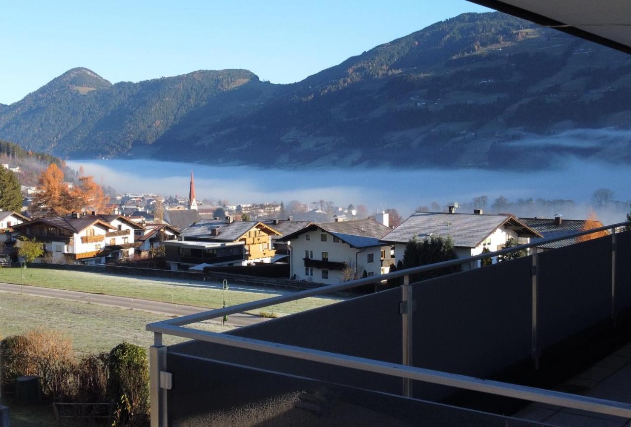 H21 - Modernes Ferienhaus 145Qm, 4Sz, Wellnessbereich Mit Sauna Und Dachterrasse Mit Panoramablick, Kuehlen Und Heizen Mit Geothermie Fuegen Luaran gambar