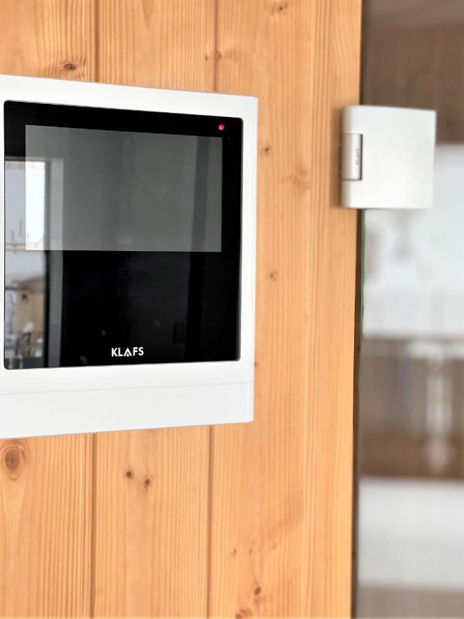 H21 - Modernes Ferienhaus 145Qm, 4Sz, Wellnessbereich Mit Sauna Und Dachterrasse Mit Panoramablick, Kuehlen Und Heizen Mit Geothermie Fuegen Luaran gambar