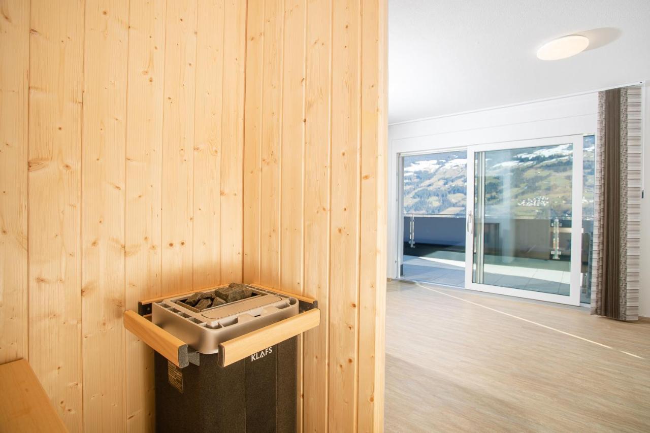H21 - Modernes Ferienhaus 145Qm, 4Sz, Wellnessbereich Mit Sauna Und Dachterrasse Mit Panoramablick, Kuehlen Und Heizen Mit Geothermie Fuegen Luaran gambar