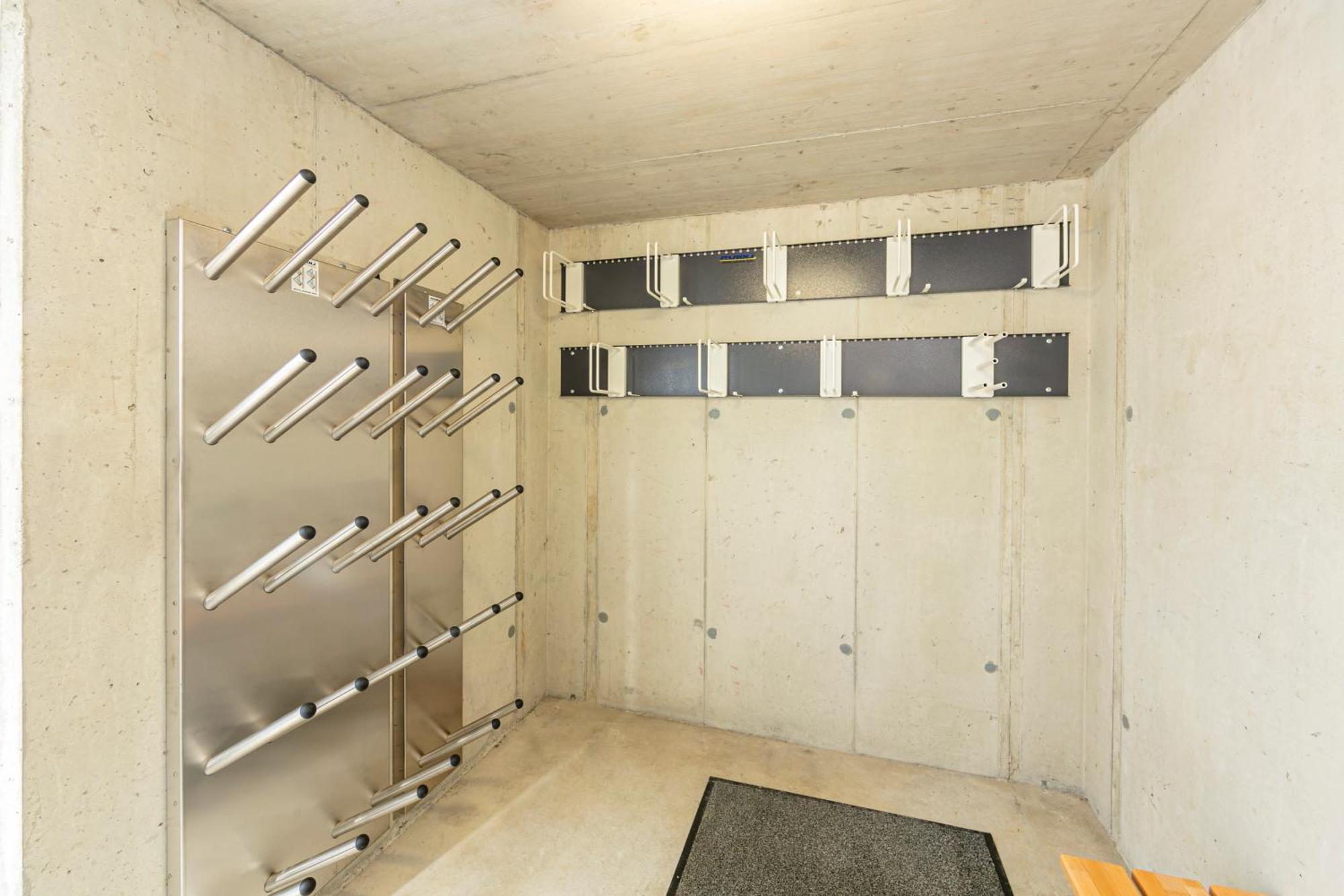 H21 - Modernes Ferienhaus 145Qm, 4Sz, Wellnessbereich Mit Sauna Und Dachterrasse Mit Panoramablick, Kuehlen Und Heizen Mit Geothermie Fuegen Luaran gambar