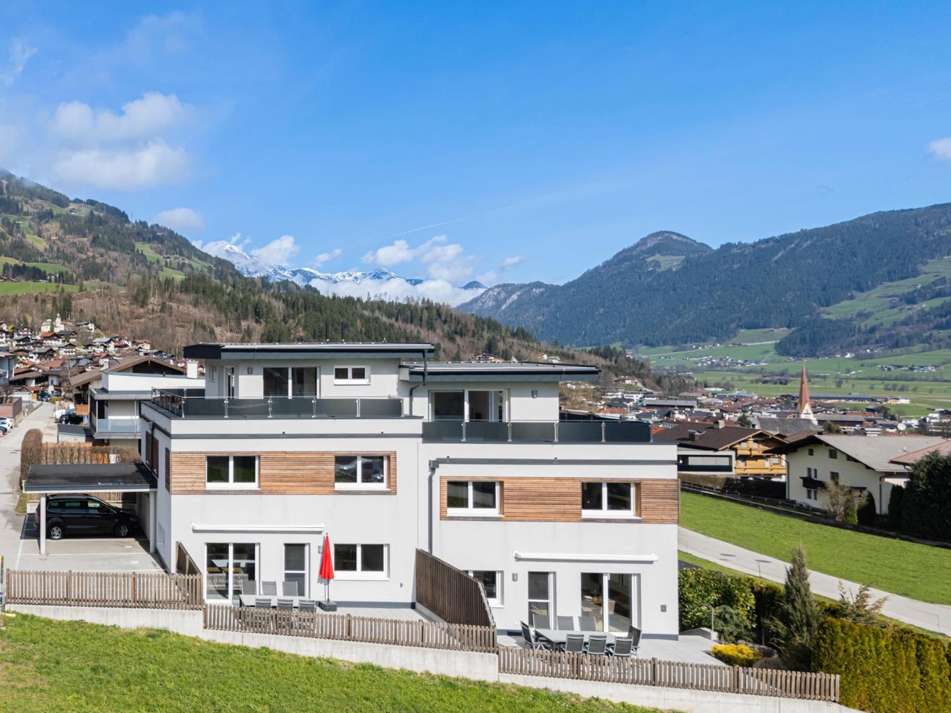 H21 - Modernes Ferienhaus 145Qm, 4Sz, Wellnessbereich Mit Sauna Und Dachterrasse Mit Panoramablick, Kuehlen Und Heizen Mit Geothermie Fuegen Luaran gambar