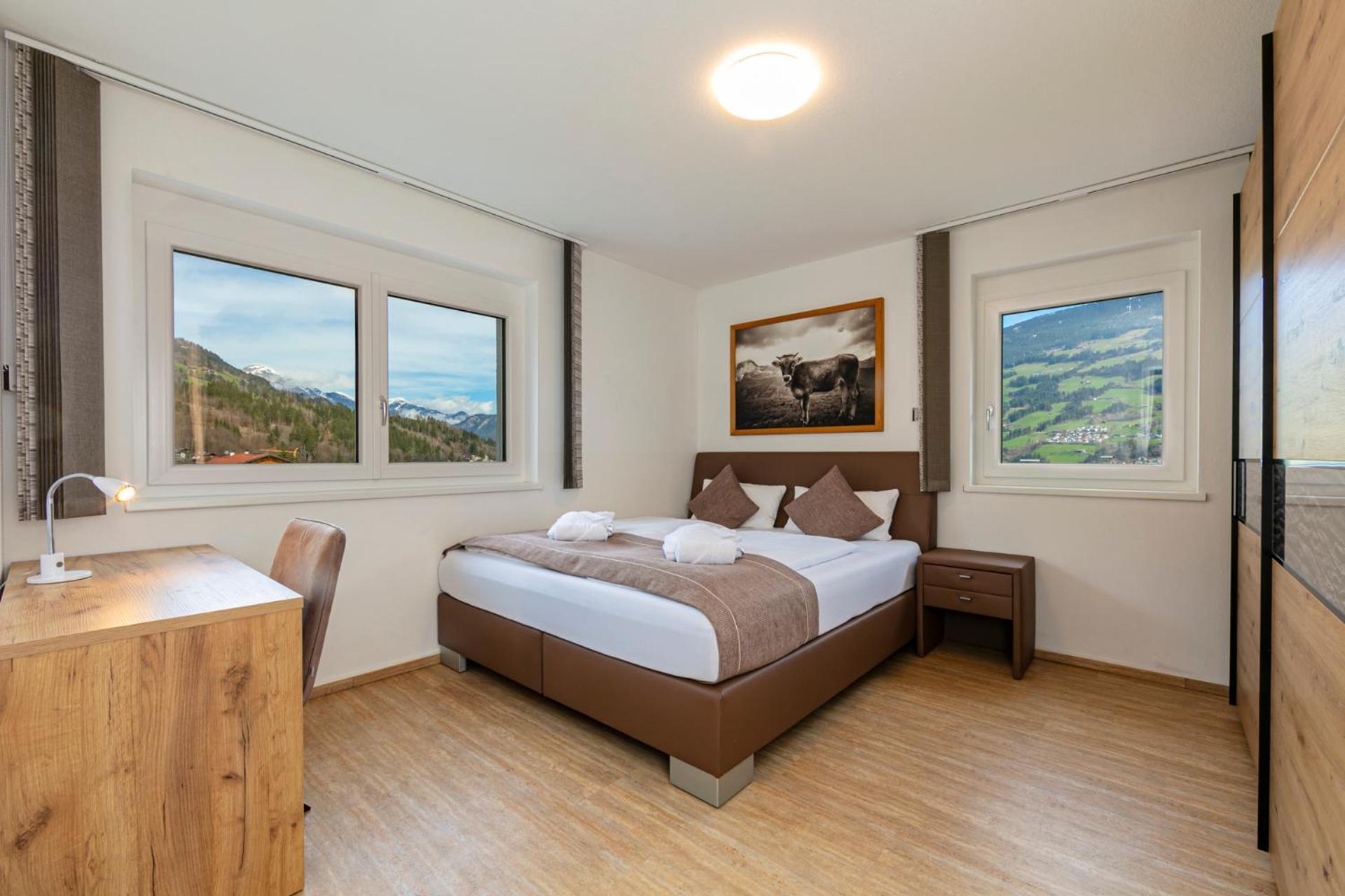 H21 - Modernes Ferienhaus 145Qm, 4Sz, Wellnessbereich Mit Sauna Und Dachterrasse Mit Panoramablick, Kuehlen Und Heizen Mit Geothermie Fuegen Luaran gambar