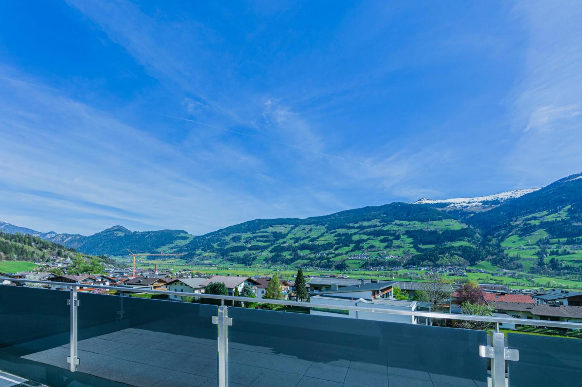 H21 - Modernes Ferienhaus 145Qm, 4Sz, Wellnessbereich Mit Sauna Und Dachterrasse Mit Panoramablick, Kuehlen Und Heizen Mit Geothermie Fuegen Luaran gambar