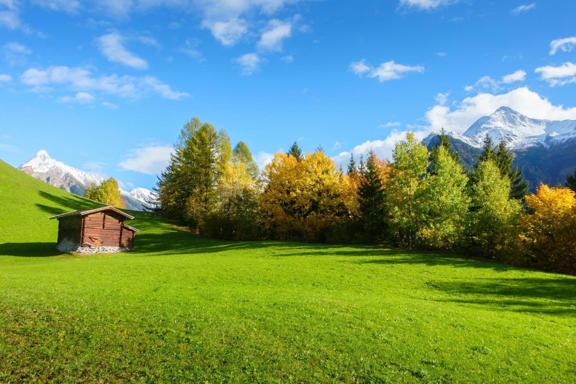 H21 - Modernes Ferienhaus 145Qm, 4Sz, Wellnessbereich Mit Sauna Und Dachterrasse Mit Panoramablick, Kuehlen Und Heizen Mit Geothermie Fuegen Luaran gambar